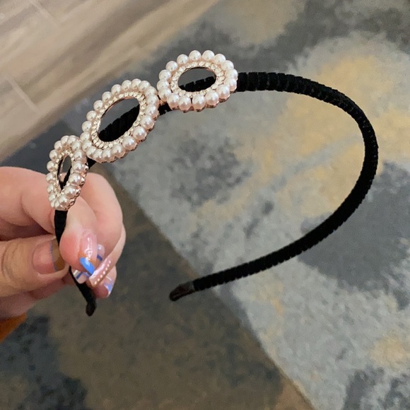 (2) Embellished Headbands - Picture 4 of 5